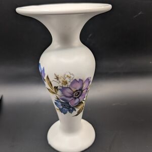 White Ceramic Floral Vase with Purple Flower Accent